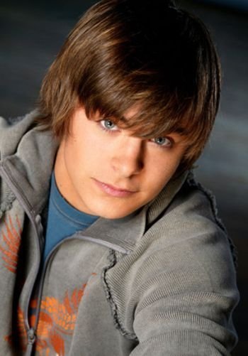 zac efron-troy bulton